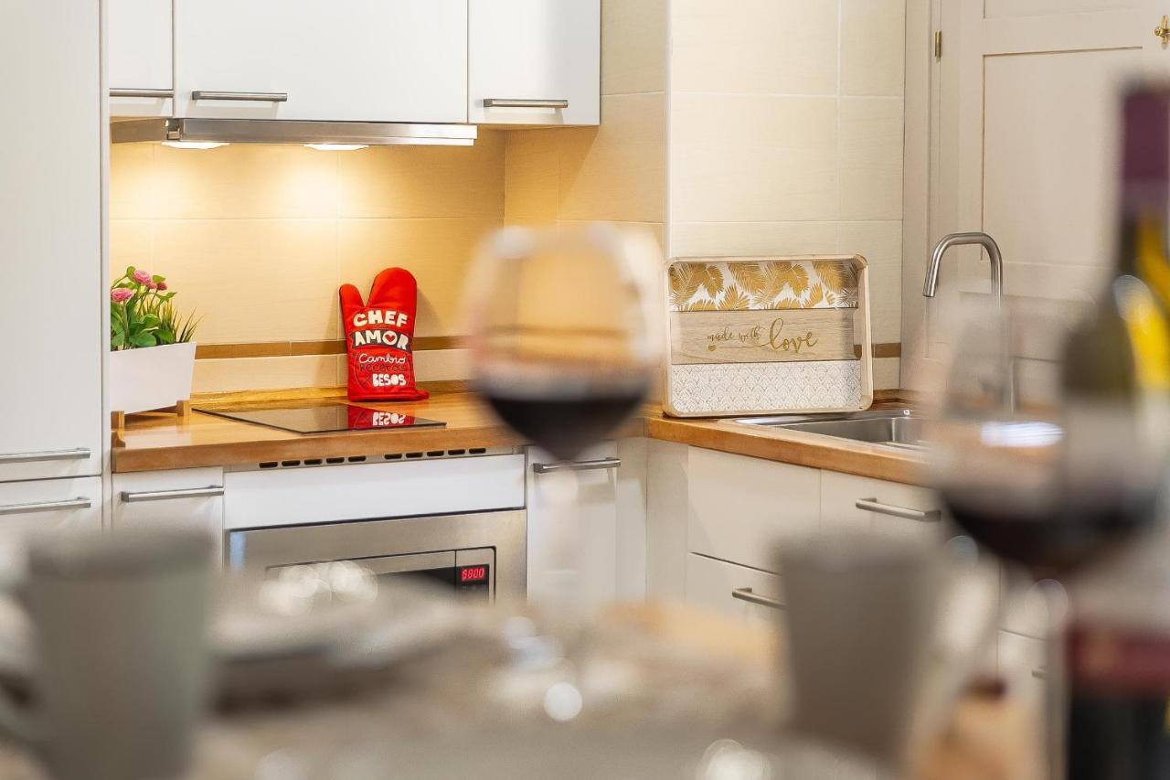 Central Malaga Apartment At Mitjana Plaza Екстер'єр фото