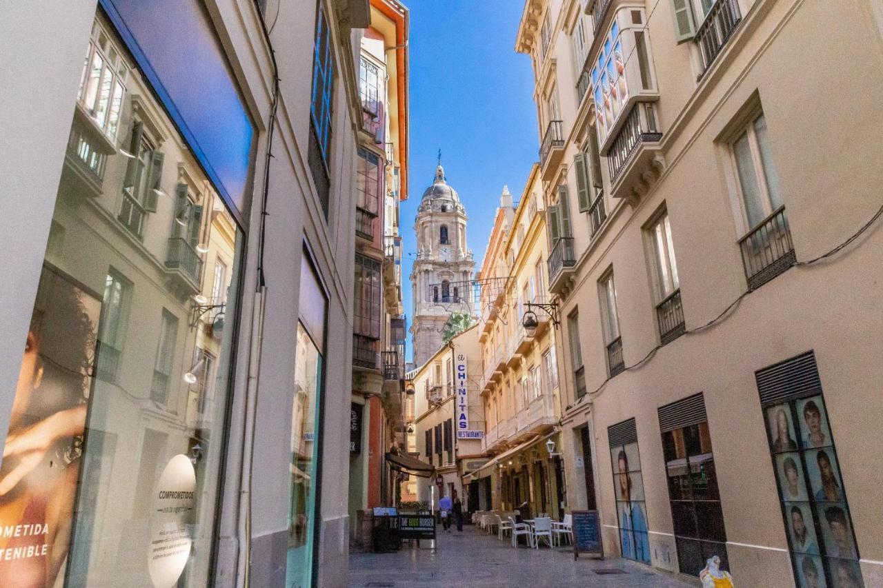 Central Malaga Apartment At Mitjana Plaza Екстер'єр фото